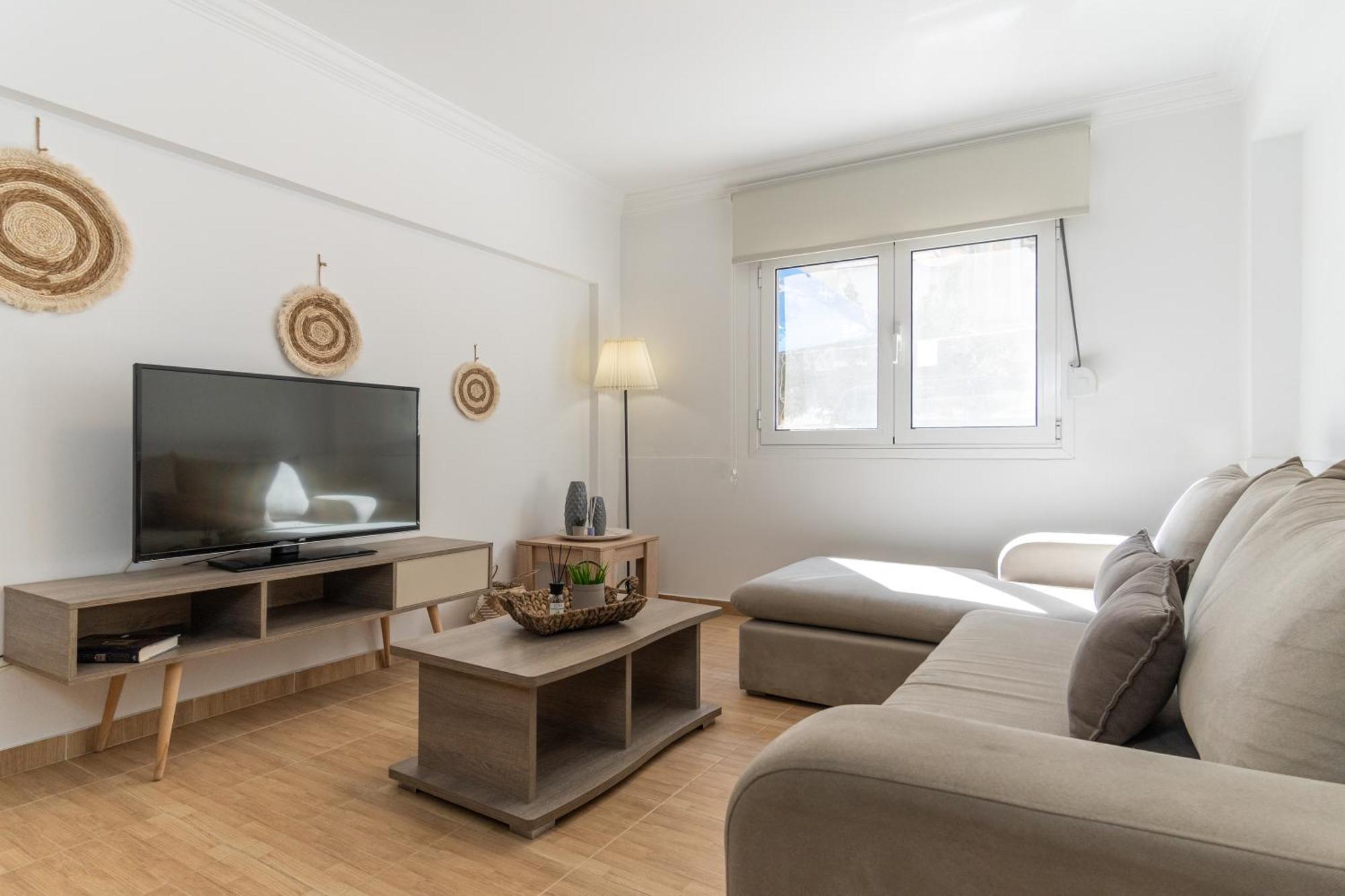 Spacious Peaceful Family 2bd Athens